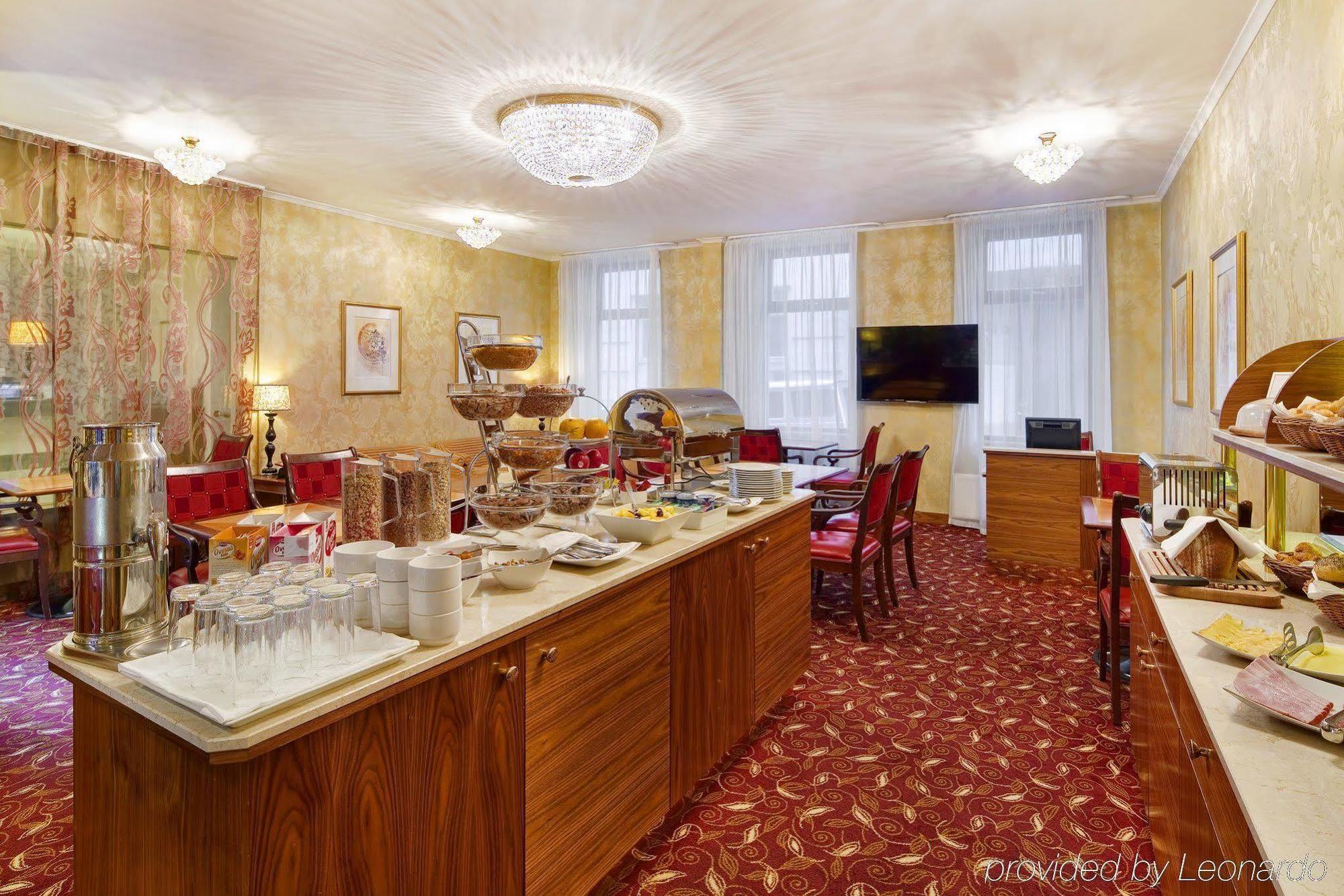 Mamaison Downtown 4*